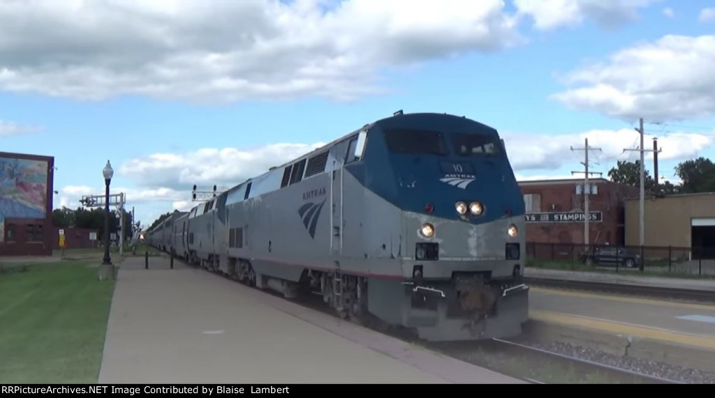 Amtrak 3